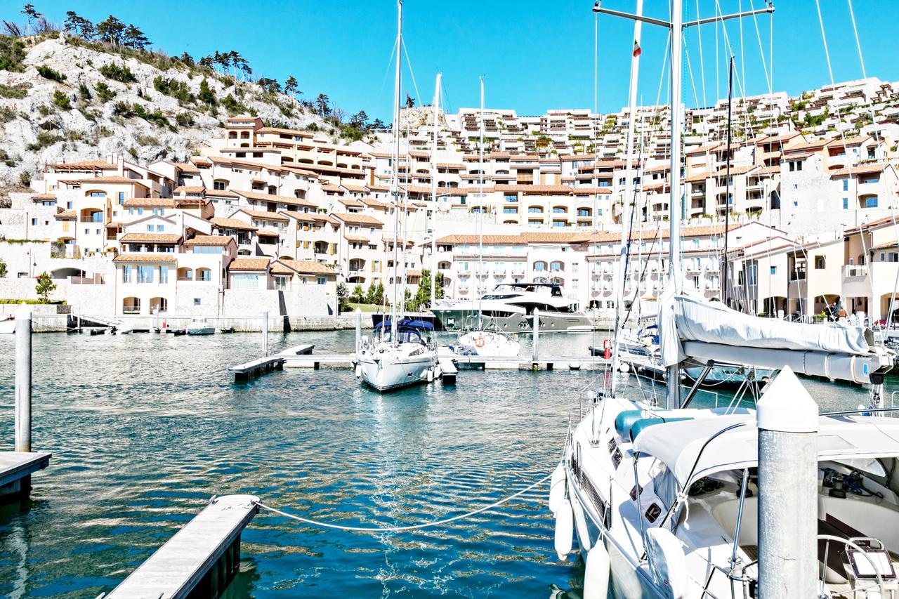 Portopiccolo Avolare Apartments In Panoramic Terrasses - Beach Included Sistiana Exteriör bild